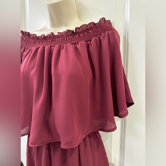 Peach Love Burgundy Plum Off Shoulder Shorts Romper Size S - Picture 5 of 8